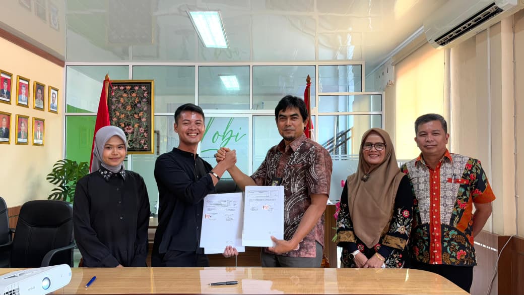 Penyerahan Sertifikat SNI BSPJI Padang ke PT Apalamo Indah Mandiri